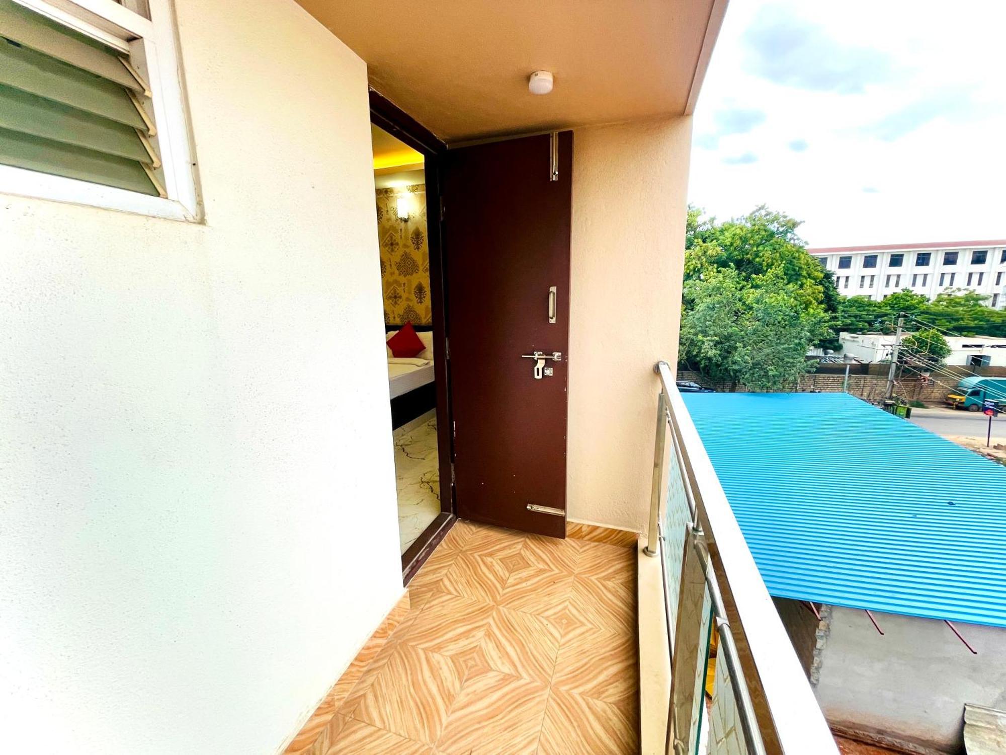 Aura By Agira Hotels Yelahanka Dış mekan fotoğraf